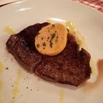 ペコリーノ - リブローブのステーキドライトモトのバター添え