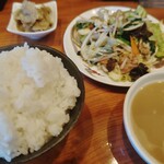 てっぺい食堂 - 肉野菜炒め定食