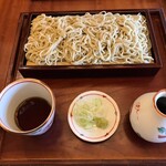 蕎麦 あららぎ - 普通盛りでも十分な麺量