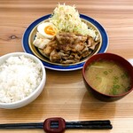 肉か魚 - 肩ロース生姜焼き定食