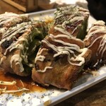 炭火焼鳥・野菜豚バラ巻 勇屋熟成鶏十八番 - レタスの肉巻き？