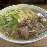 弥太郎うどん - 肉ごぼう天うどん830円