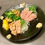 232457579 - 赤玉もみじ鶏の刺身の盛り合わせ