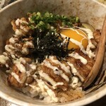 炭火焼鳥・野菜豚バラ巻 勇屋熟成鶏十八番 - 卵かけご飯