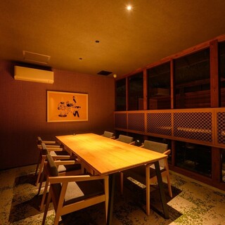 2〜6名様の個室。
                                          もう一部屋繋げて
                                          最大10名様まで利用可能⭕️