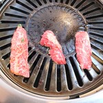 焼肉　田原 - 弱火設定ですが、あっという間に焼けます
            後半の火力設定はセルフで