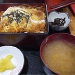 Suginko - カツ丼（¥1,000）