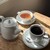 バートン - ドリンク写真:アッサム(550円) ブレンドコーヒー(550円)