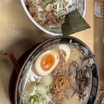 鹿児島ラーメン 豚とろ - 