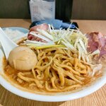 一番だしラーメン しんせん - 極太麺はヤミツキ食感