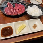 焼肉佐藤 - 