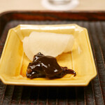 緒方 - 鯖の燻製、胡瓜、大根あちゃら漬け