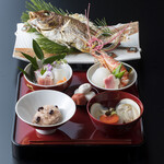 日本料理 錦 - 祝い鯛とお食い初め膳