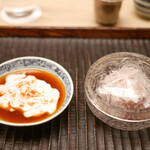 緒方 - 虎河豚、湯引きみかわ、白子醤油