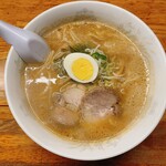 ラーメンの赤れんが - 味噌らーめん900円