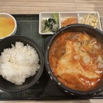 東京純豆腐 - 定食全貌