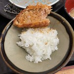 とんかつ 栄ちゃん - ご飯とメンチカツの相性が最高過ぎる