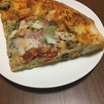 ベーカリーニル - 本日のピザ   220えんなり