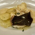 ウマコシ - ヒラメと薄切りポテトの濃厚クリームソース❗️