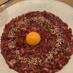 ユッケ 焼肉 生サムギョプサル 手打ち冷麺 ハヌリ - トロユッケ100g