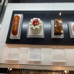 Hills House Dining 33 Pâtisserie à la Maison - 