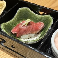 しゃぶしゃぶ　すき鍋　おもき 銀座店 - 松阪牛 肉寿司