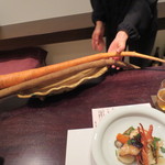 えさき - この皿に使われた人参とごぼうです。立派ですね。