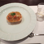 えさき - 香箱蟹を蒸して土佐酢のジュレと共に。