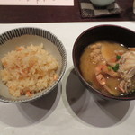 えさき - 食事は桜エビの炊き込みご飯とセイコガニの味噌汁です。