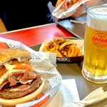 A&W - 全ての運転が終わってやっとビールにありつけましたよ