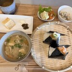 Onigirisamposhokudou - 副菜も全て美味しかった