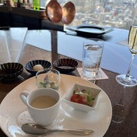 鉄板焼 すみだ - 前菜3種・スパークリングワインなど