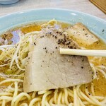 麺や二代目 夜来香 - 【こってりピリ辛ネギラーメン＝チャーシュー】