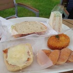 麦音  - 厳選したパンたち