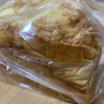 ケーワン - チーストップ
      サイコロ状のチーズがたくさん入っています