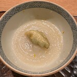 232487921 - 聖護院蕪のスリ流し　蕗の薹