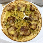 ピザハット - 料理写真:天下一品コラボこってり風ラーメンピザ