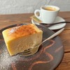 エスプレッソ ワンオンス - 料理写真:エスプレッソとチーズケーキ