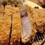 Katsuプリポー - しっとりの赤身とクリアな脂身が美味しい!!!!