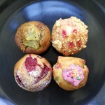 SWEET MONSTER - 紅茶りんご、ストロベリーチーズケーキ、フレッシュいちご、お菓子なマフィン