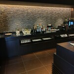 JAL First Class Lounge - 内観