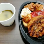 にんじんや - オムライス弁当　600円(税込)