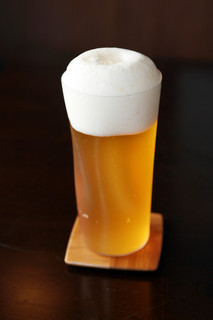 h OtoCono-katte. - 「プレミアムビール（￥６３０）」注ぎ方、グラスの管理に細心の注意を払っておいしく提供します。