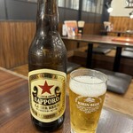 Taishuu Sumibi Horumon Hitosuji Mokumoku - 瓶ビール　サッポロ赤星