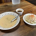 ステーキハウスフジ - スープ・サラダ・ステーキのたれ