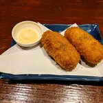 浜焼き おにぎり 酉辰 - カニクリームコロッケ