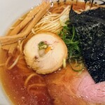 Chuuka Soba Shigure - ニンジン、ゴボウ、インゲン豆の八幡巻きはスッキリ。中華蕎麦 1050円