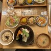 玄米カフェ 実身美  京橋店