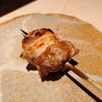 鳥つき - もも肉