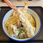 天丼・天ぷら本舗 さん天 - 料理写真:本ずわいがにと青森県産帆立の天丼（840円）